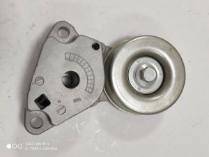 Auto Parts for Mitsubishi L200 Tensioner 1345A009